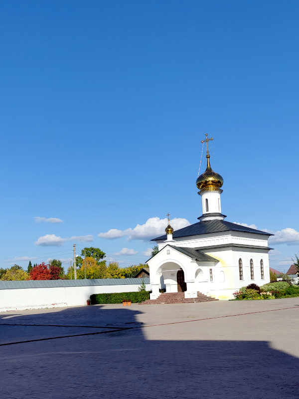 Сотрудники храма священномученика Мефодия Петропавловского побывали в Духовной столице Сибири